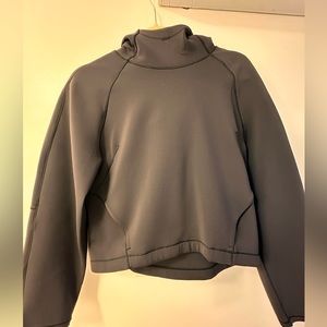 Lululemon cropped hoodie